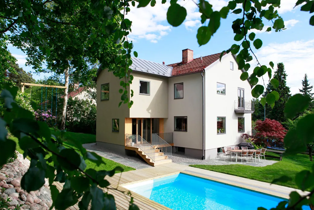 Renoverad villa med pool och uteplats